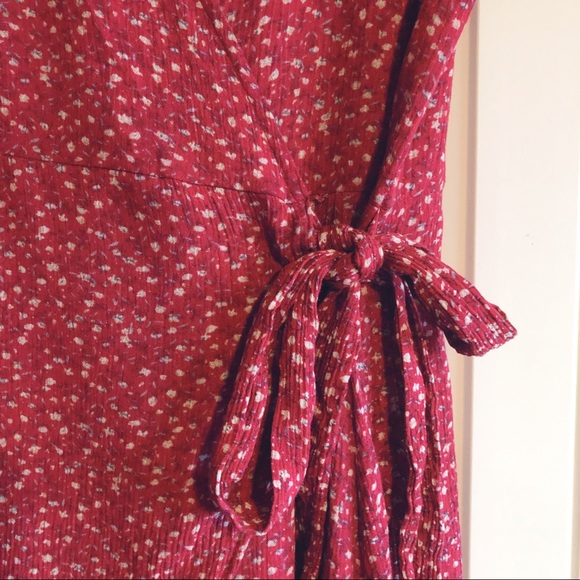 LE LIS red rayon romper with self tie wrap panel M - Picture 3 of 6